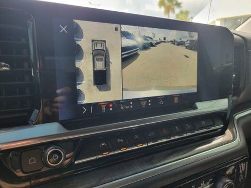 Used 2025 Chevrolet Silverado 1500 LTZ w/ Technology Package AWD/4WD image 22