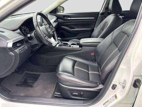 Certified 2023 Nissan Altima 2.5 SR AWD/4WD image 10