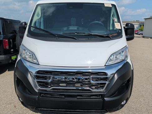 Used 2025 RAM ProMaster 2500 w/ U-Haul Equipment Group FWD image 2