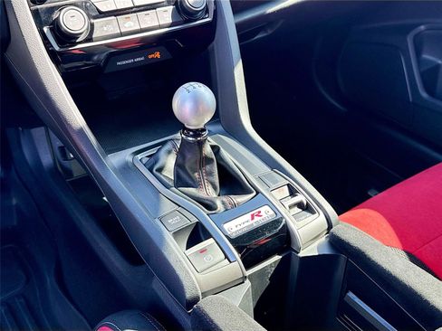 Used 2019 Honda Civic Type R image 14