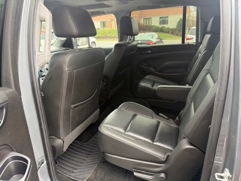 Used 2018 GMC Yukon XL SLT w/ Premium Edition image 8