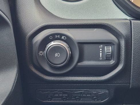 Used 2026 Jeep Wrangler Sport AWD/4WD image 22