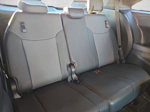 Used 2021 Toyota Sienna XSE w/ XSE Plus Package image 21