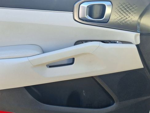 Used 2023 Kia Sorento EX image 16