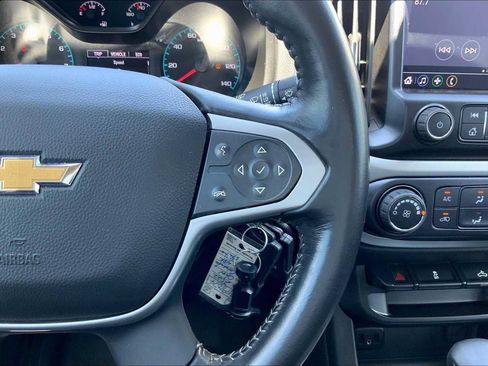 Used 2022 Chevrolet Colorado LT w/ LT Convenience Package AWD/4WD image 25