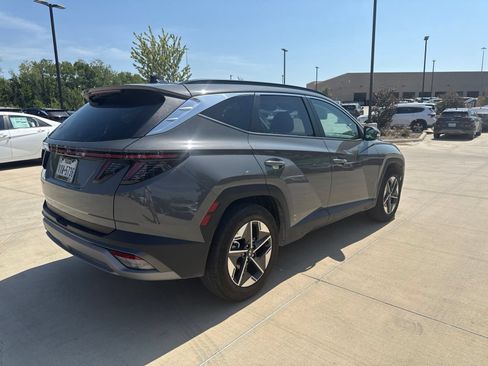 Used 2025 Hyundai Tucson SEL FWD image 3