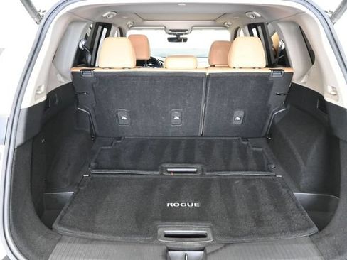 Used 2022 Nissan Rogue Platinum w/ Head-Up Display Package FWD image 31