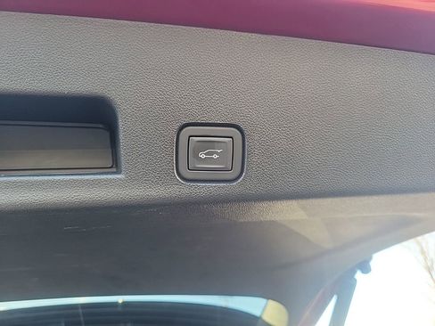 Certified 2024 Chevrolet Traverse RS w/ LPO, Floor Liner Package image 35