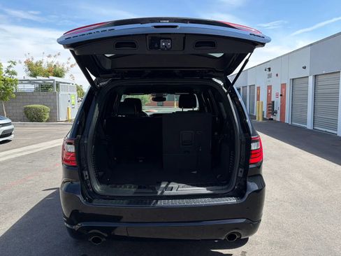 Used 2018 Dodge Durango R/T w/ Blacktop Package RWD image 12