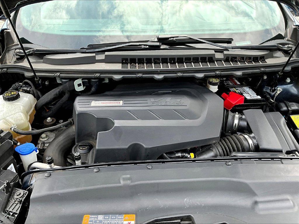 Used 2020 Ford Edge ST w/ Equipment Group 401A AWD/4WD image 34