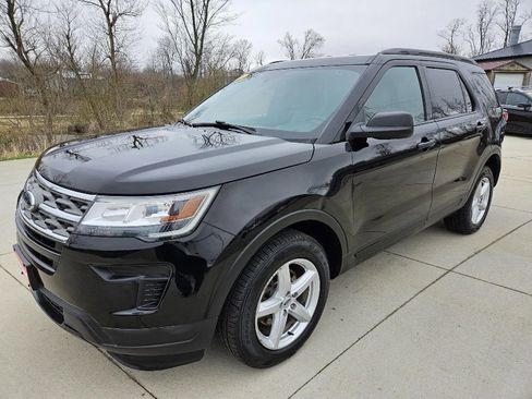 Used 2018 Ford Explorer 4WD image 3