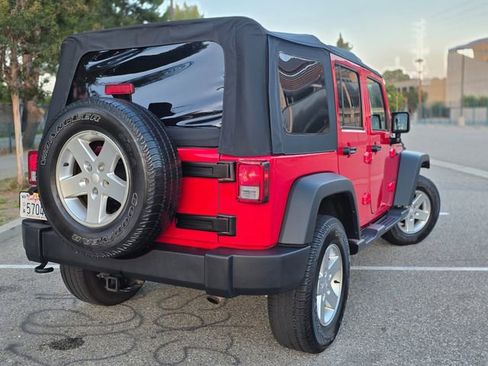 Used 2014 Jeep Wrangler Unlimited Sport w/ Quick Order Package 24S AWD/4WD image 26