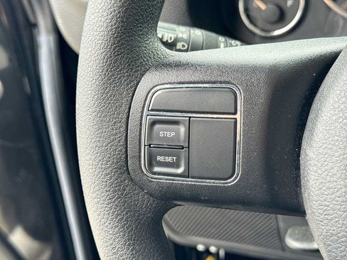 Used 2016 Jeep Wrangler Sport AWD/4WD image 21