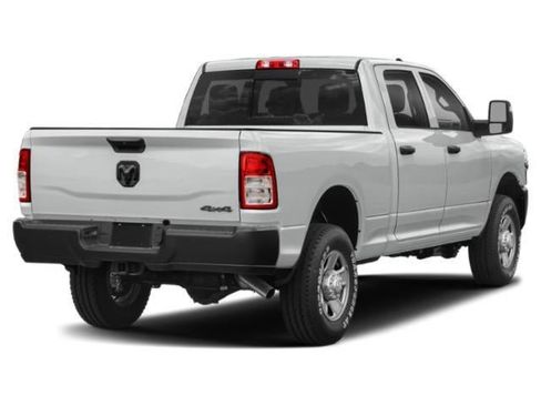 Used 2024 RAM 2500 Tradesman w/ Chrome Appearance Group AWD/4WD image 3