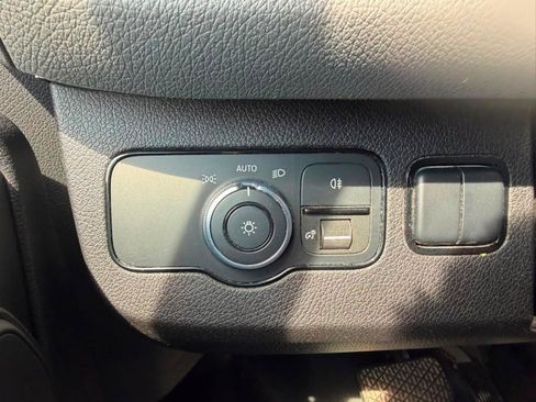 Used 2020 Mercedes-Benz Sprinter 2500 w/ Driver Convenience Package image 29