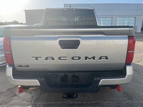 Used 2025 Toyota Tacoma TRD Off-Road AWD/4WD image 13