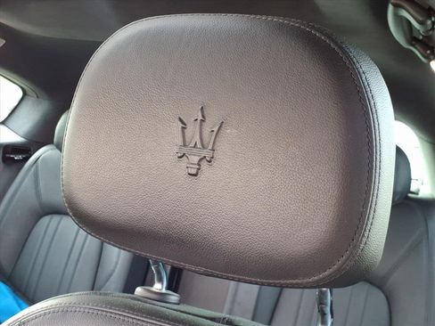 Used 2021 Maserati Levante S image 14