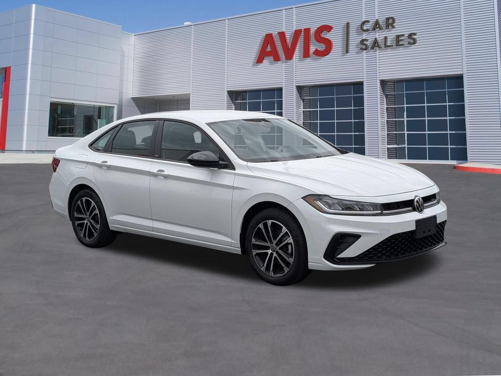 Used 2025 Volkswagen Jetta Sport FWD image 3