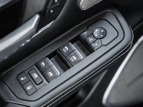 Used 2025 RAM 1500 Laramie w/ Night Edition image 49