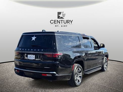 Used 2024 Jeep Wagoneer L Series II w/ Flexible Seating Group image 2