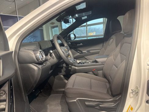 New 2026 Chevrolet Equinox LT image 16