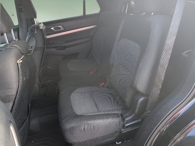 Used 2018 Ford Explorer XLT w/ Equipment Group 201A FWD image 11