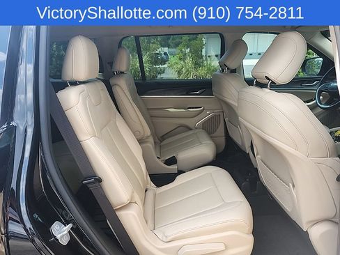 Certified 2022 Jeep Grand Cherokee L Limited AWD/4WD image 40