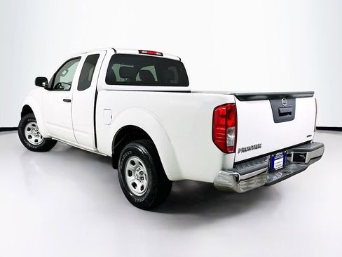 Used 2015 Nissan Frontier S w/ S Preferred Package RWD image 6