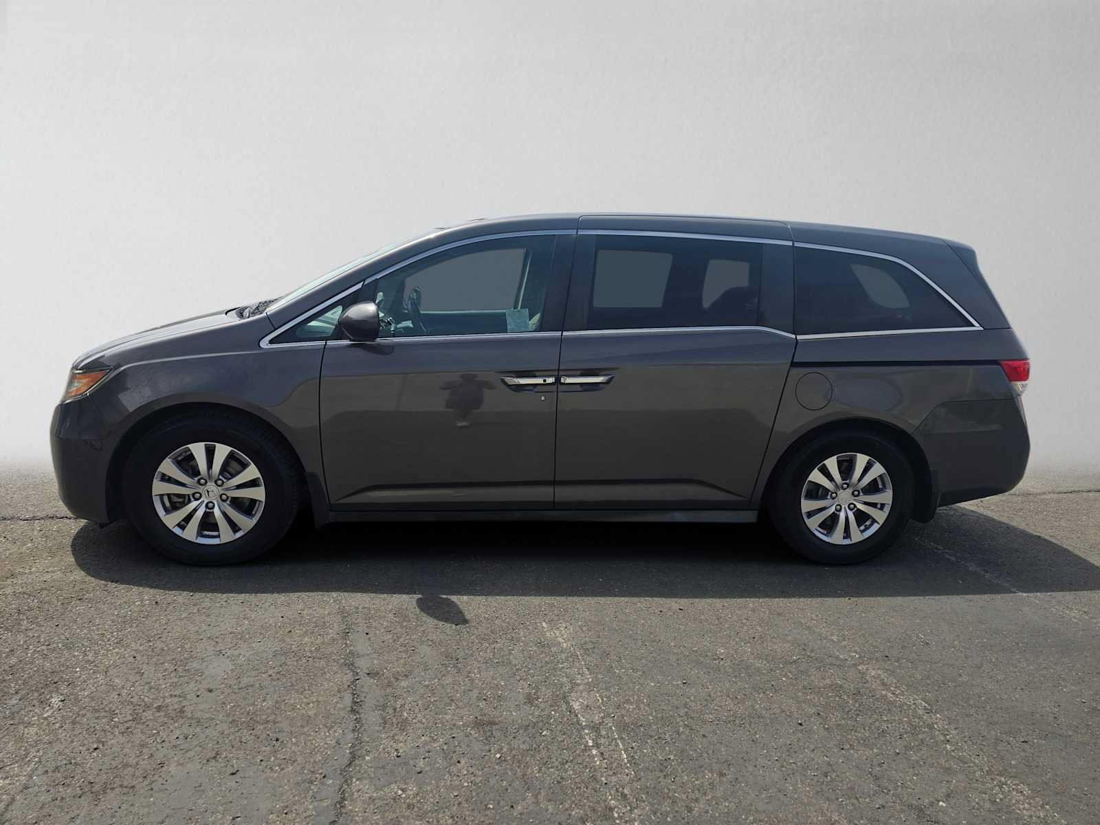 Used 2016 Honda Odyssey SE image 6