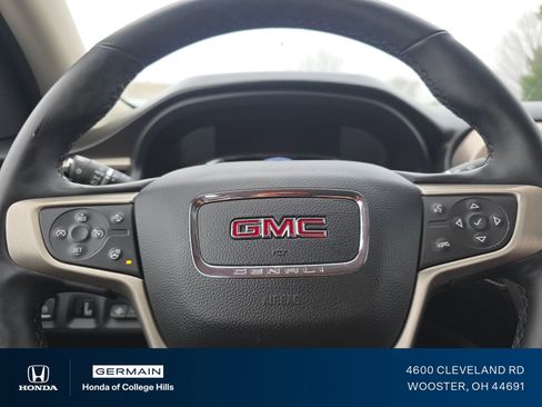 Used 2023 GMC Acadia Denali w/ Denali Technology Package AWD/4WD image 26