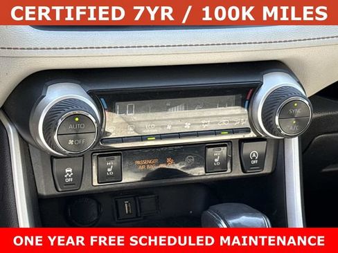 Used 2021 Toyota RAV4 XLE Premium AWD/4WD image 22