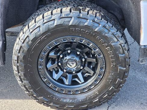 Used 2020 GMC Sierra 2500 Denali w/ Denali Ultimate Package image 9