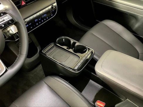 Used 2025 Hyundai Ioniq 5 SEL image 16