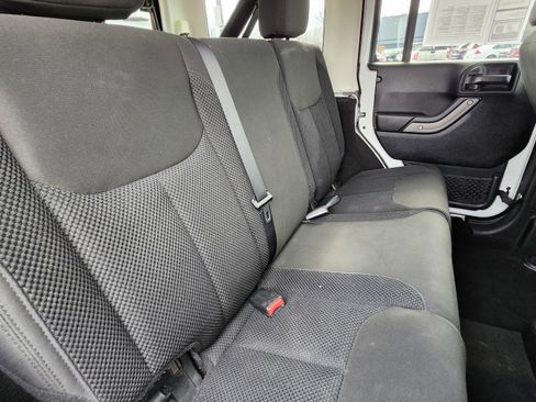 Used 2017 Jeep Wrangler Unlimited Sport image 18