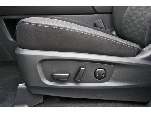 New 2025 Nissan Pathfinder SV image 25