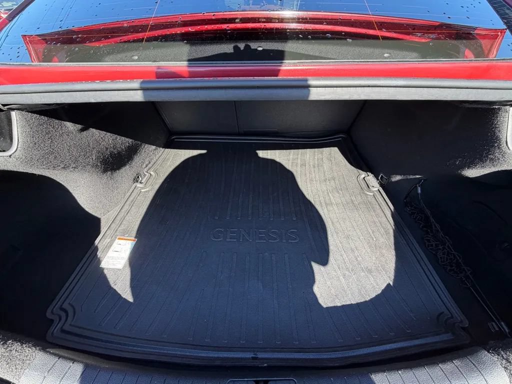 Used 2019 Genesis G70 3.3T Dynamic RWD image 10