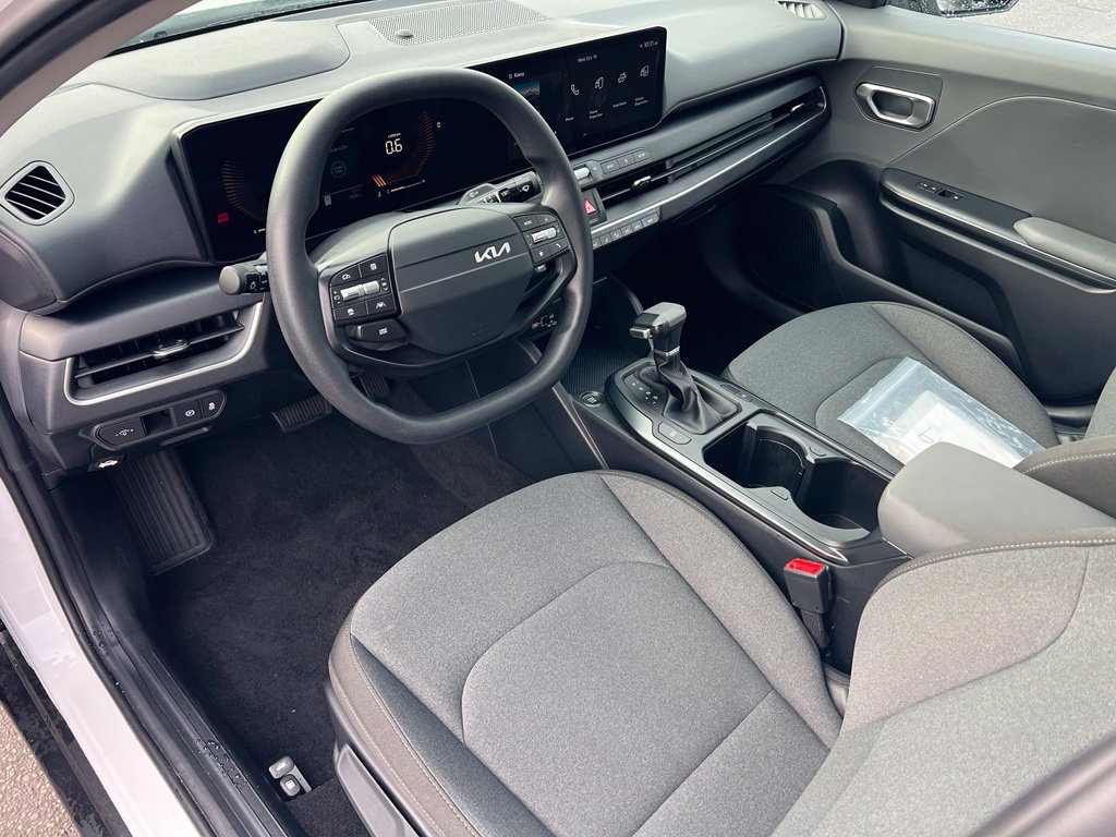 Certified 2025 Kia K4 FWD image 16
