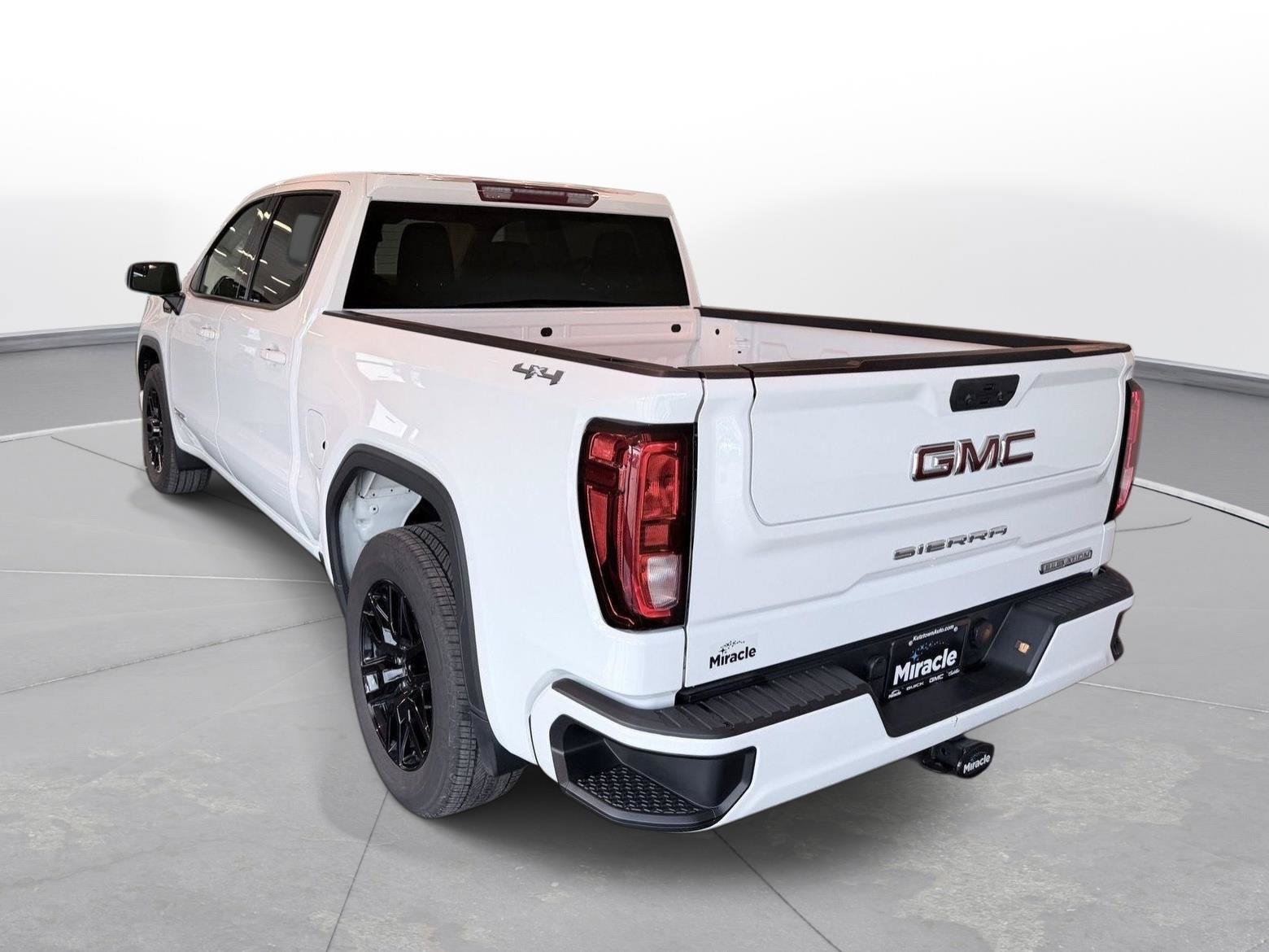 Used 2023 GMC Sierra 1500 Elevation AWD/4WD image 4