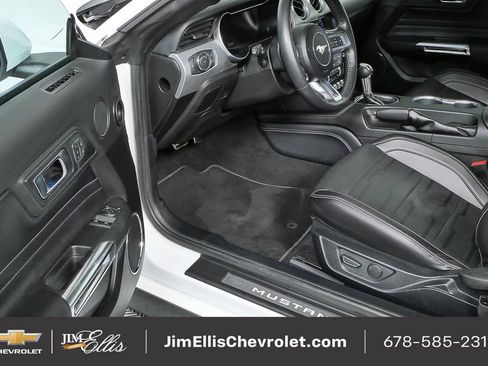 Used 2022 Ford Mustang GT Premium w/ Equipment Group 401A image 8