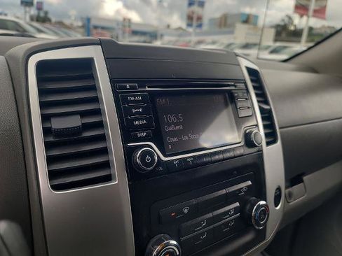 Used 2018 Nissan Frontier SV image 13