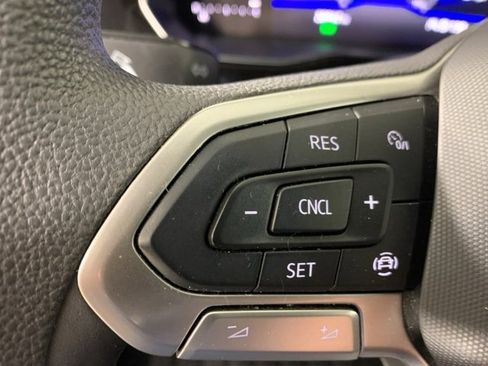 Used 2022 Volkswagen Jetta Sport image 19