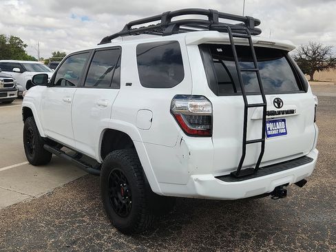 Used 2023 Toyota 4Runner SR5 Premium w/ Moonroof Package AWD/4WD image 2