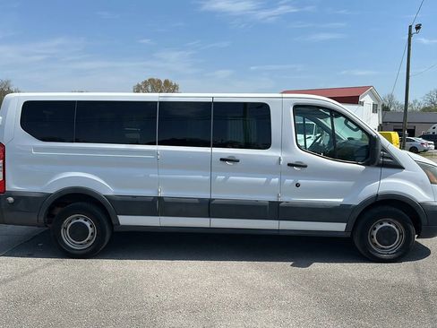 Used 2016 Ford Transit 350 XL image 3
