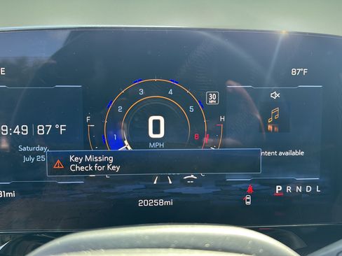 Used 2025 Chevrolet Suburban RST w/ Comfort Package RWD image 15