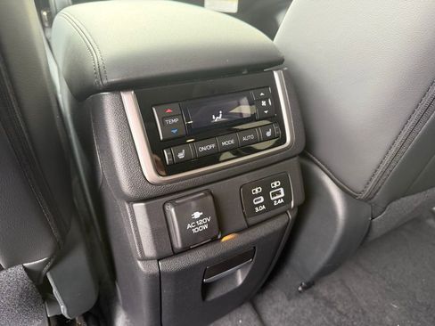 New 2026 Subaru Ascent Touring AWD/4WD image 25