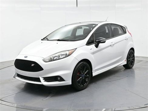 Used 2019 Ford Fiesta ST-Line w/ ST Line Cold Weather Package image 3