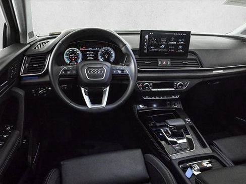 Certified 2024 Audi Q5 e Prestige image 19
