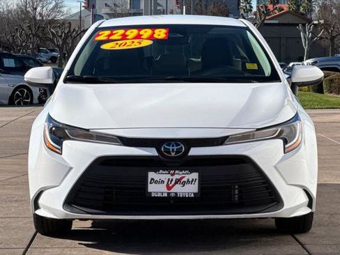 Certified 2025 Toyota Corolla LE image 11