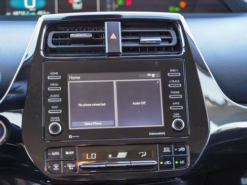 Used 2022 Toyota Prius LE image 15