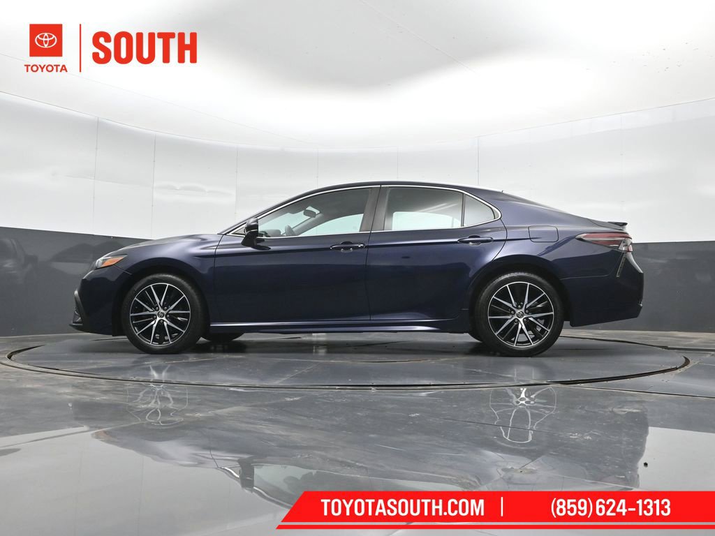 Used 2021 Toyota Camry SE FWD image 40